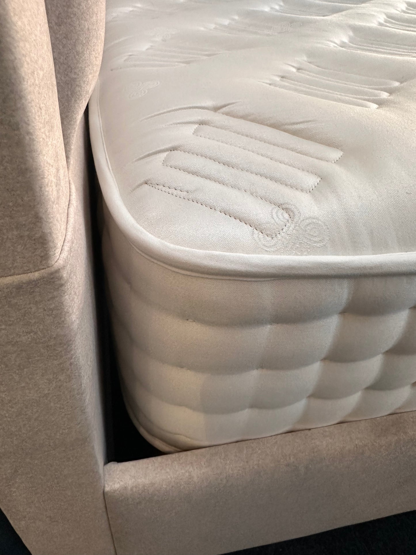 Garnet 2000 Mattress