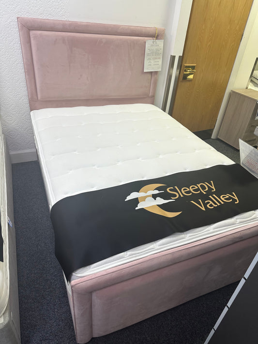 Daytona divan set with floorstanding headboard and matching footboard
